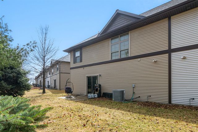 404 Cambria Drive, North Liberty, IA 52317