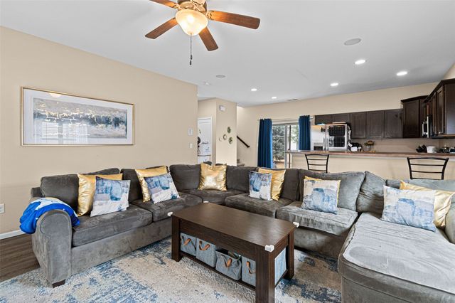404 Cambria Drive, North Liberty, IA 52317