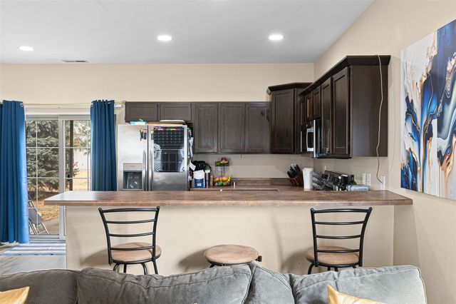 404 Cambria Drive, North Liberty, IA 52317