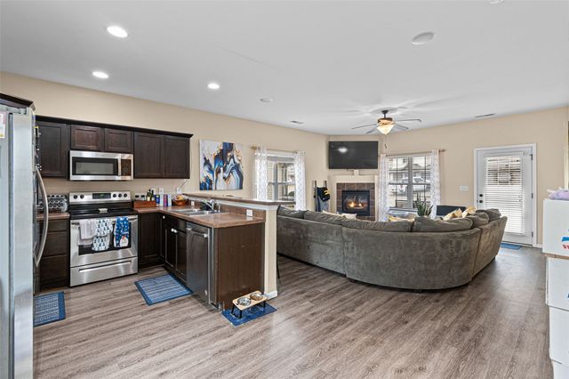 404 Cambria Drive, North Liberty, IA 52317