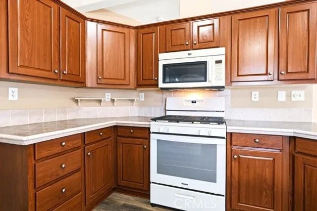 1536 S State St 148, Hemet, CA 92543