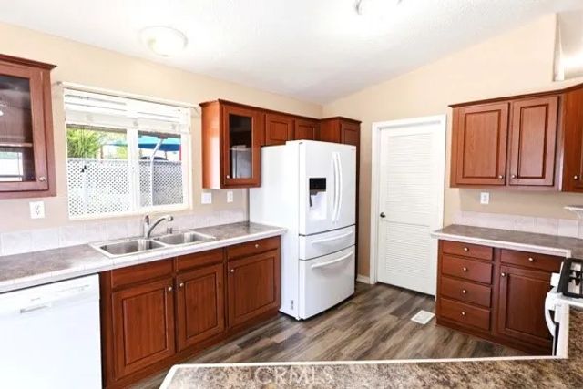 1536 S State St 148, Hemet, CA 92543