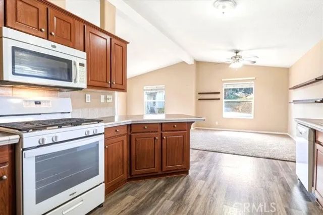 1536 S State St 148, Hemet, CA 92543