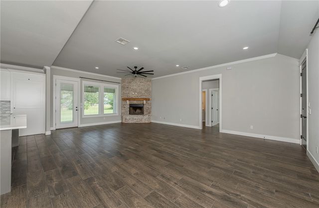 4119 Golden Eagle Drive, Bryan, TX 77808