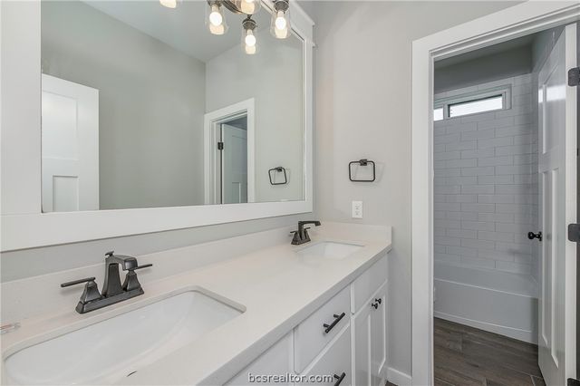 4119 Golden Eagle Drive, Bryan, TX 77808