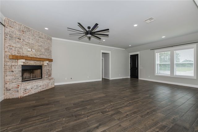 4119 Golden Eagle Drive, Bryan, TX 77808