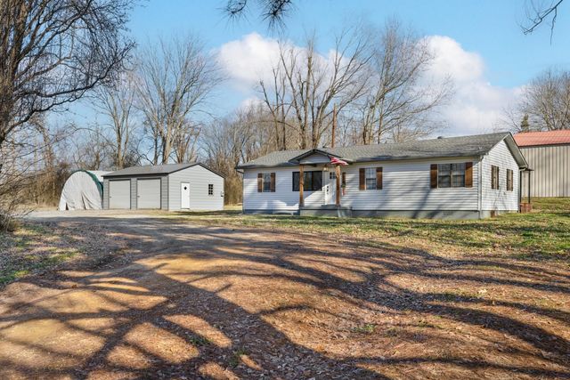 8424 OLD MEMPHIS RD, Brighton, TN 38011