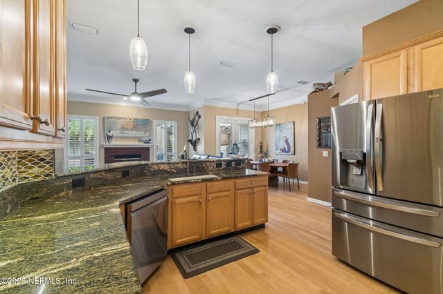 1753 RISING OAKS Drive, Jacksonville, FL 32223