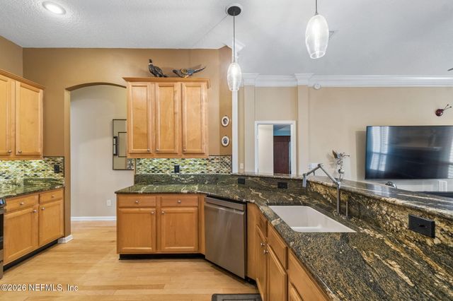 1753 RISING OAKS Drive, Jacksonville, FL 32223