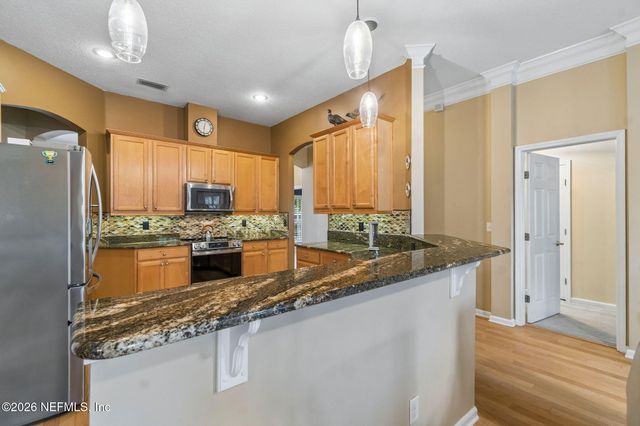 1753 RISING OAKS Drive, Jacksonville, FL 32223