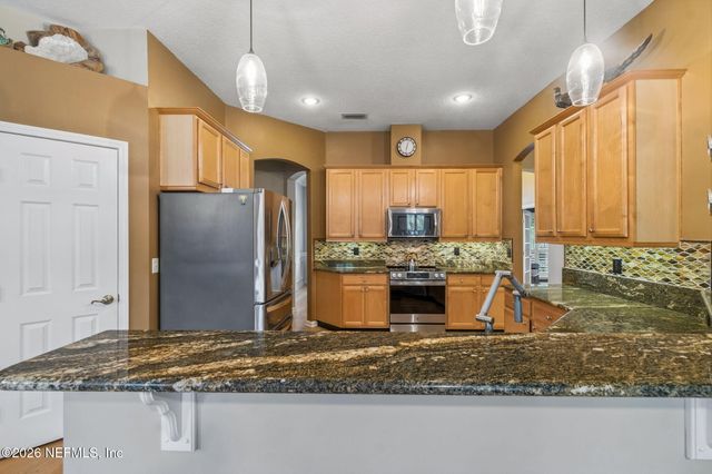 1753 RISING OAKS Drive, Jacksonville, FL 32223