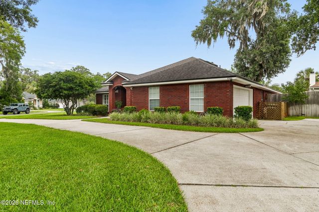 1753 RISING OAKS Drive, Jacksonville, FL 32223
