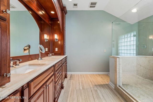 1753 RISING OAKS Drive, Jacksonville, FL 32223