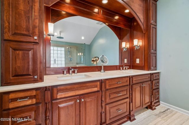 1753 RISING OAKS Drive, Jacksonville, FL 32223