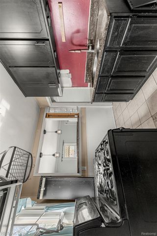 3337 Edgewood Street, Dearborn, MI 48124