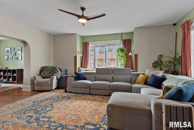 1540 N 3RD Street, Springfield, IL 62702