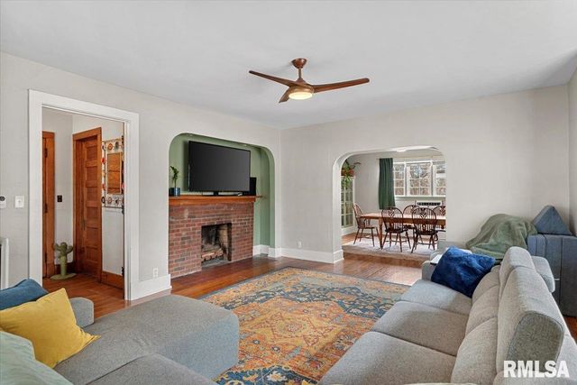 1540 N 3RD Street, Springfield, IL 62702