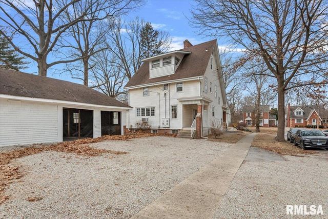 1540 N 3RD Street, Springfield, IL 62702