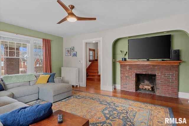 1540 N 3RD Street, Springfield, IL 62702