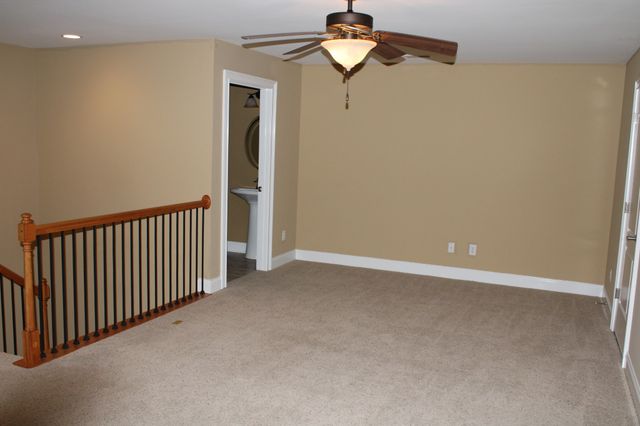 2325 River Terrace Dr, Murfreesboro, TN 37129