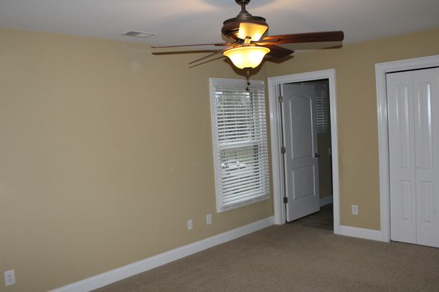 2325 River Terrace Dr, Murfreesboro, TN 37129