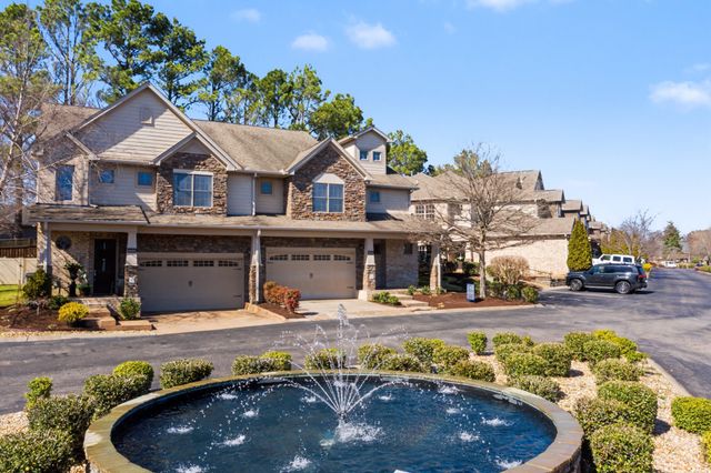 2325 River Terrace Dr, Murfreesboro, TN 37129