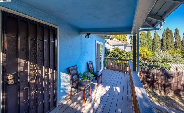 835 Apgar St, Oakland, CA 94608