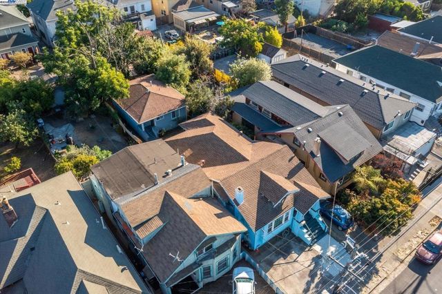 835 Apgar St, Oakland, CA 94608
