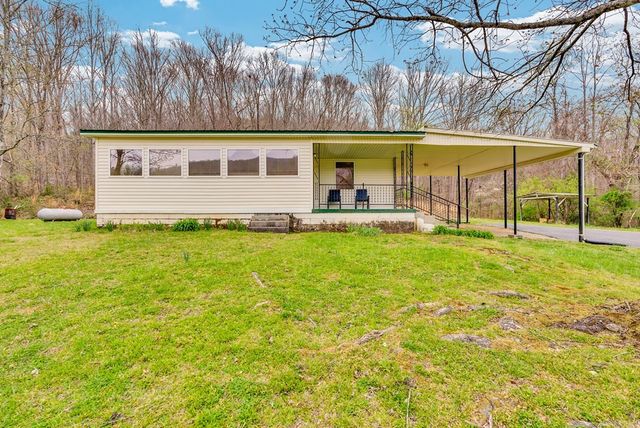 1447 Dry Shave Rd, Mcminnville, TN 37110
