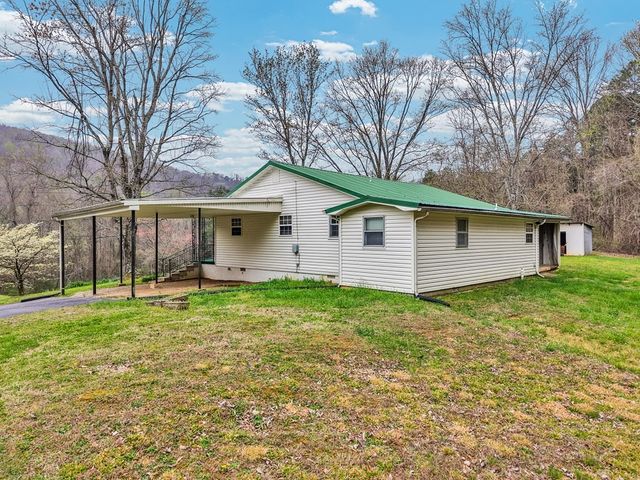 1447 Dry Shave Rd, Mcminnville, TN 37110