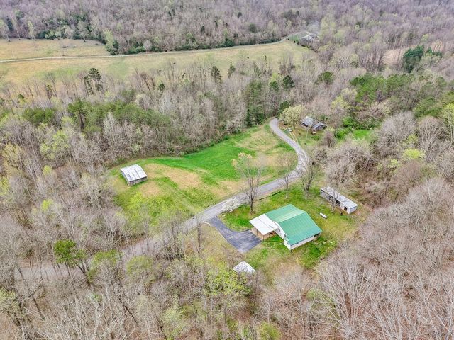 1447 Dry Shave Rd, Mcminnville, TN 37110