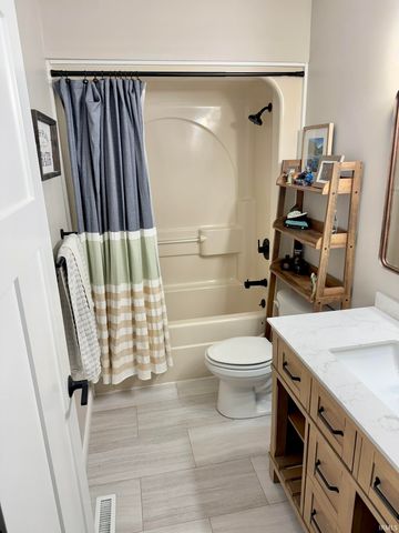 210 E Pine Avenue, West Lafayette, IN 47906