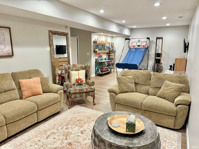 210 E Pine Avenue, West Lafayette, IN 47906