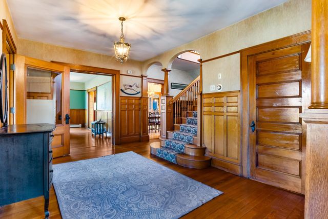 30 Pleasant Street, Colebrook, NH 03576