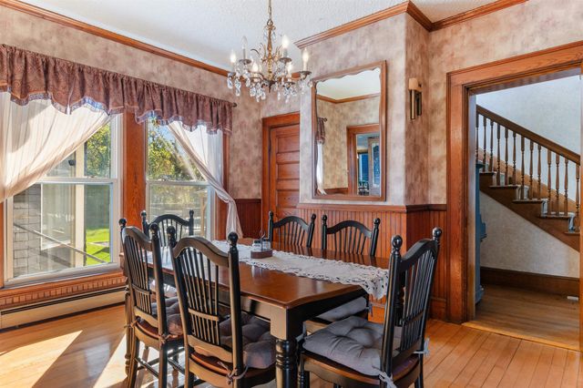 30 Pleasant Street, Colebrook, NH 03576