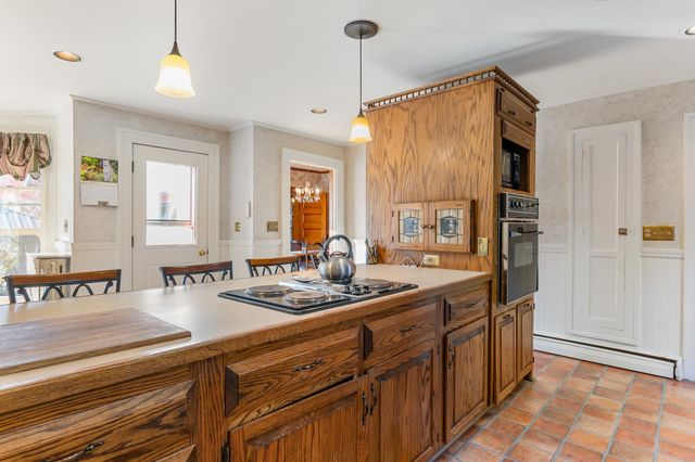 30 Pleasant Street, Colebrook, NH 03576