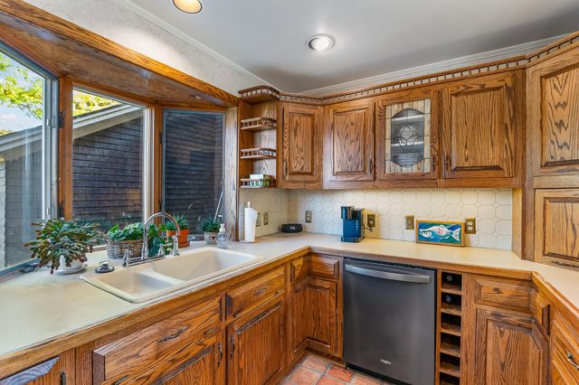 30 Pleasant Street, Colebrook, NH 03576