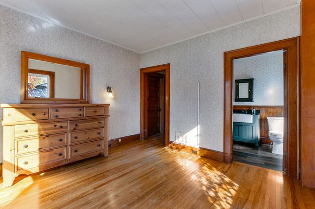 30 Pleasant Street, Colebrook, NH 03576