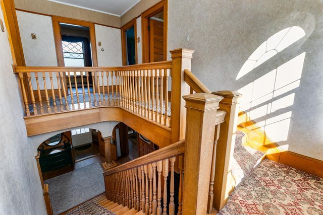 30 Pleasant Street, Colebrook, NH 03576