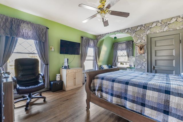 30 Pleasant Street, Colebrook, NH 03576