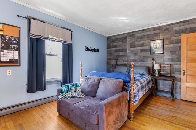 30 Pleasant Street, Colebrook, NH 03576