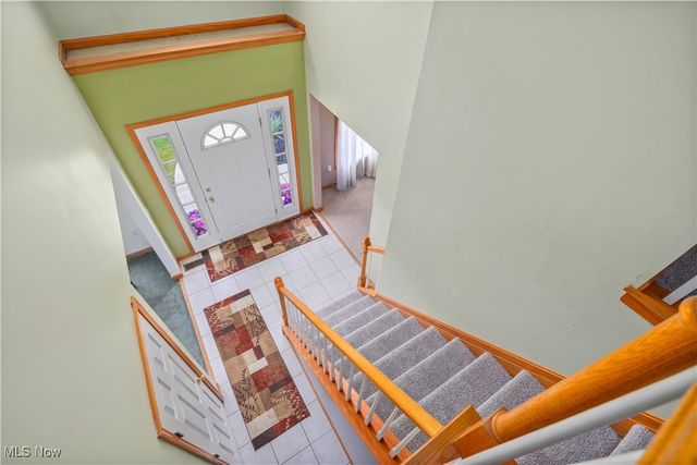 5528 Robert Court, North Ridgeville, OH 44039