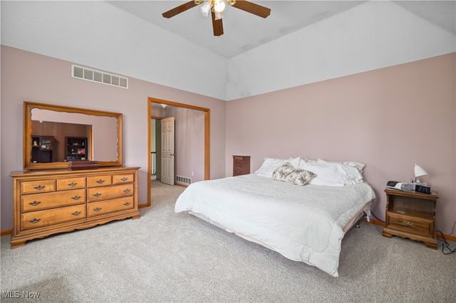 5528 Robert Court, North Ridgeville, OH 44039