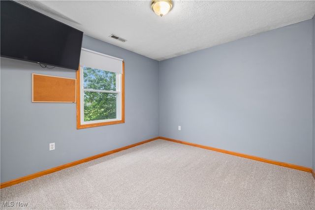 5528 Robert Court, North Ridgeville, OH 44039