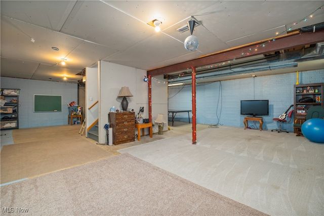 5528 Robert Court, North Ridgeville, OH 44039