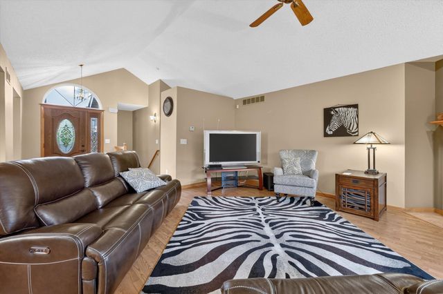 3629 New Boston Drive, Sterling Heights, MI 48314