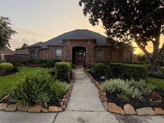 1710 Brooke Amber Circle, Deer Park, TX 77536