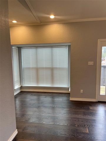 411 Pebble Way 247, Arlington, TX 76006