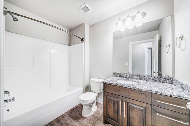 8052 N ROCK CREEK COVE LN, Eagle Mountain, UT 84005