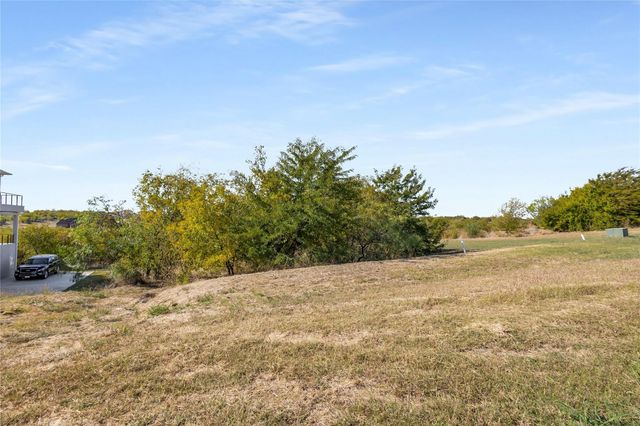 1239 Preserve Boulevard, Grand Prairie, TX 75104